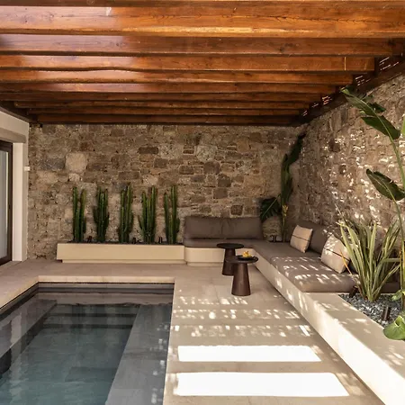 The Skyvilla Mykonos - A Landmark With Breathtaking Views Of The Psarou Bay * Mykonos Town
